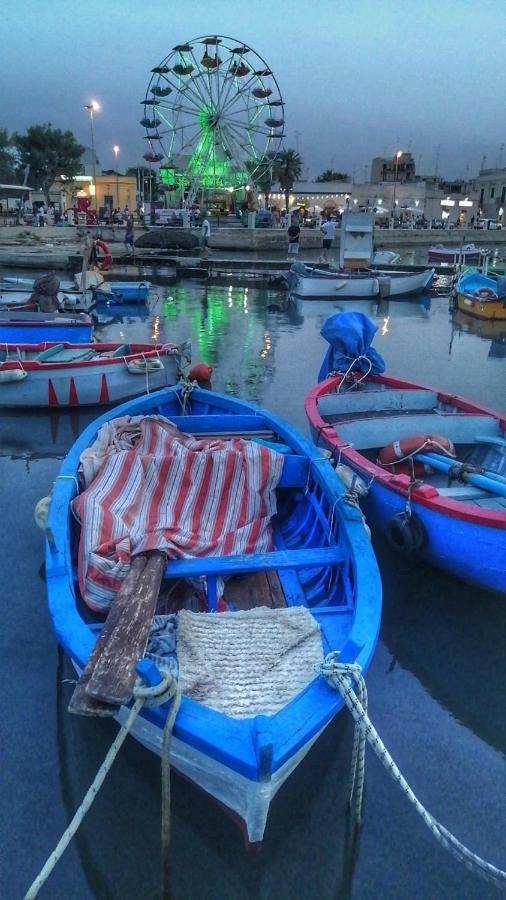 La Casa Del Pescatore N 11 - Porto Di St Spirito Bari Luaran gambar